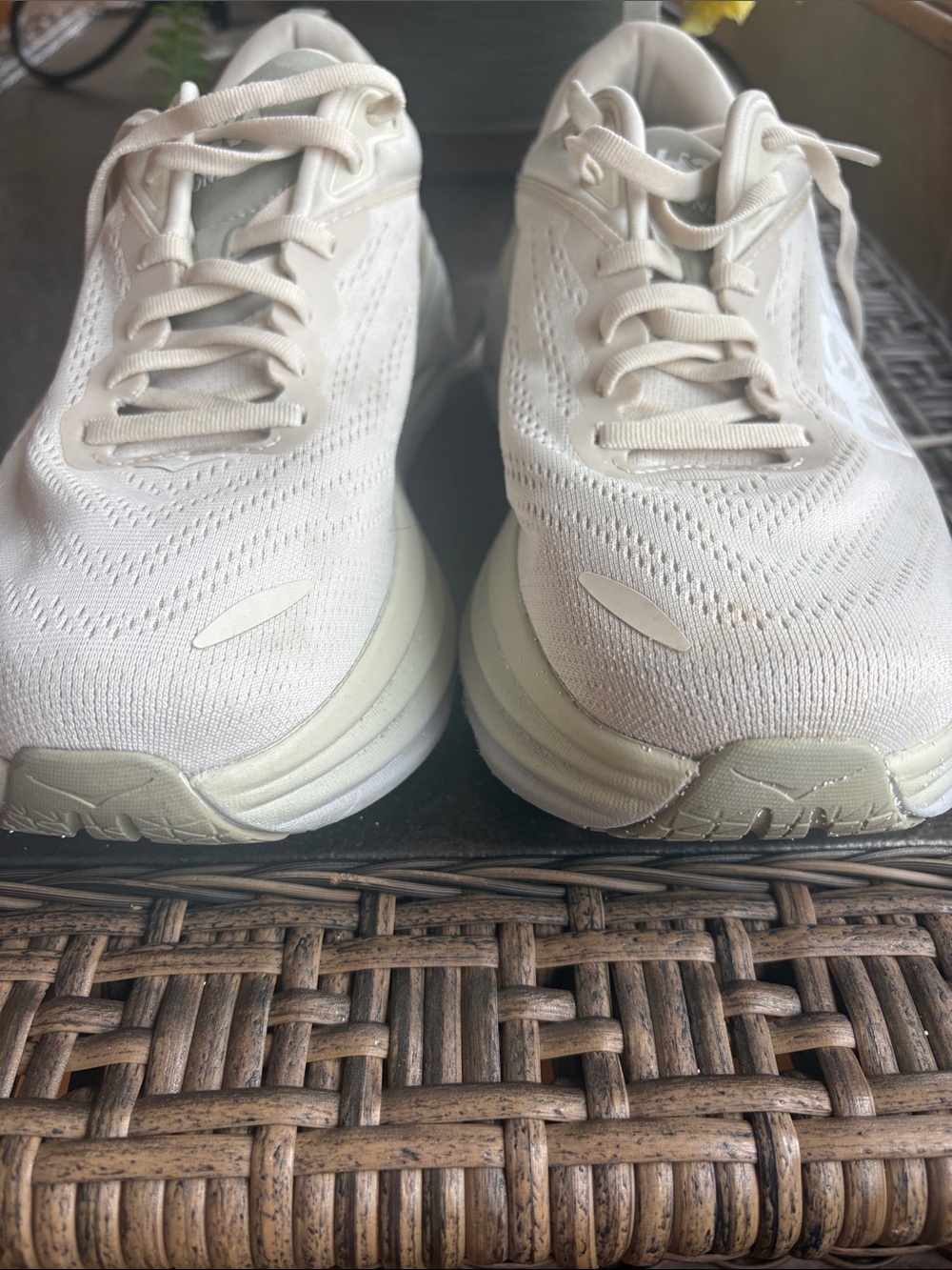 Hoka MEN'S BONDI 8 | OATMILK / BARLEY; Sz: 9 2E; EUC - Picture 12 of 14
